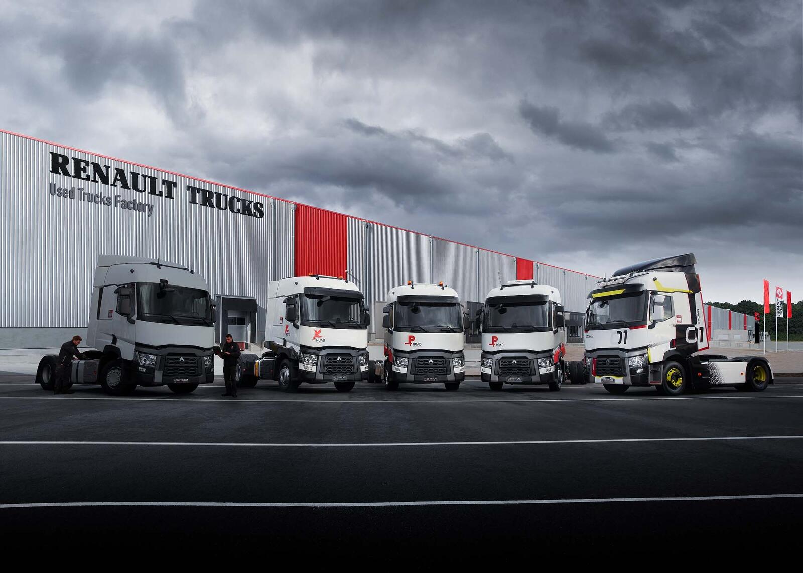Auf dem Gelände von Renault Trucks in Saint-Priest (Frankreich) werden gebrauchte Trucks für die weitere Verwendung umgerüstet