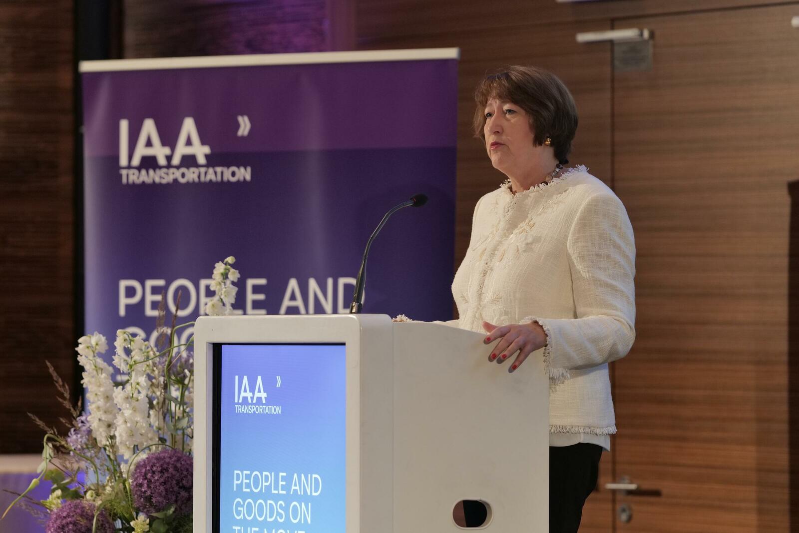 Hildegard Müller, Präsidentin des VDA, eröffnete den Presseworkshop zur IAA Transportation