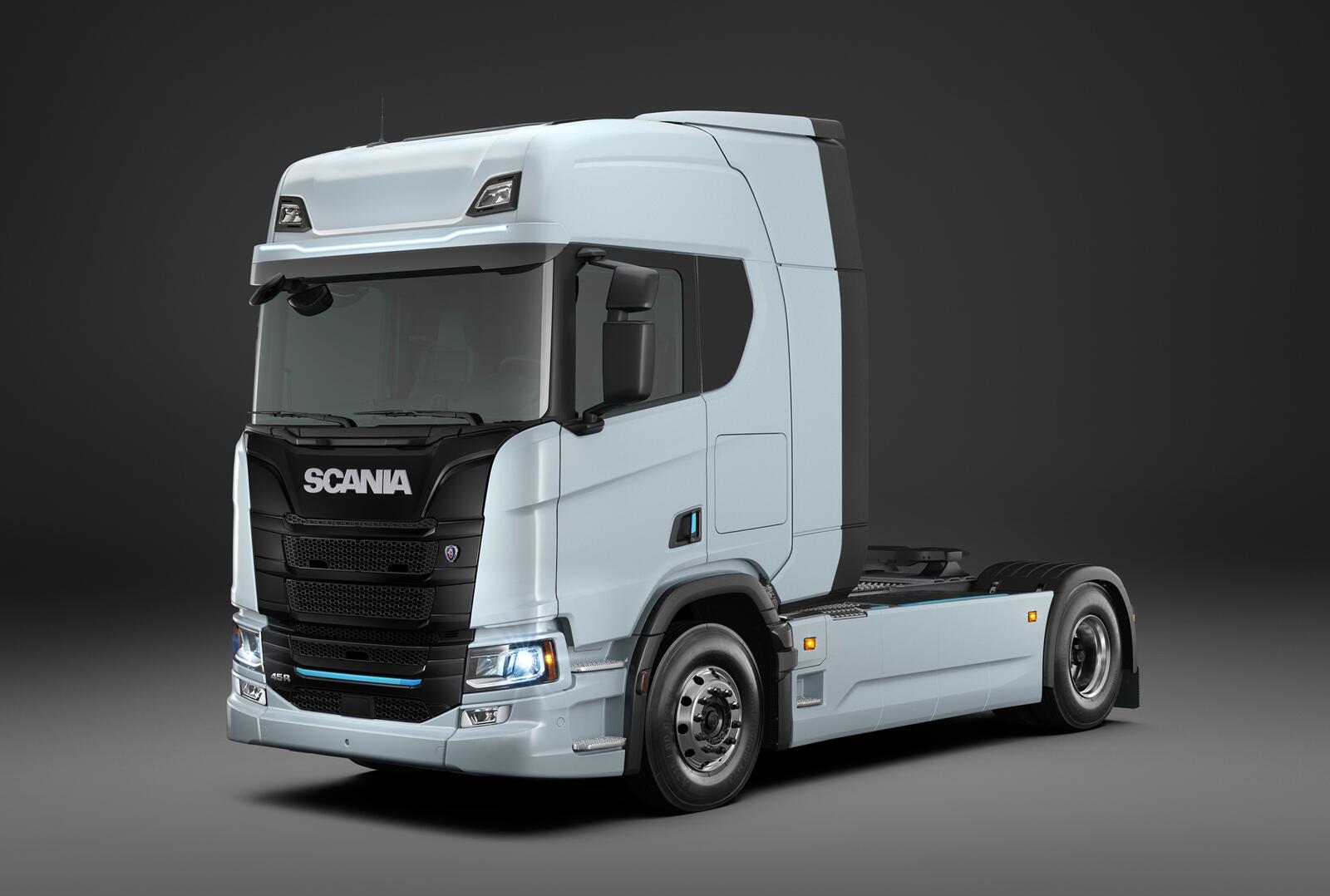 Mit dem 45 R bringt Scania eine elektrisch angetrieben 4x2-Sattelzugmaschine mit bis zu 624 kWh großem Akku auf den Markt