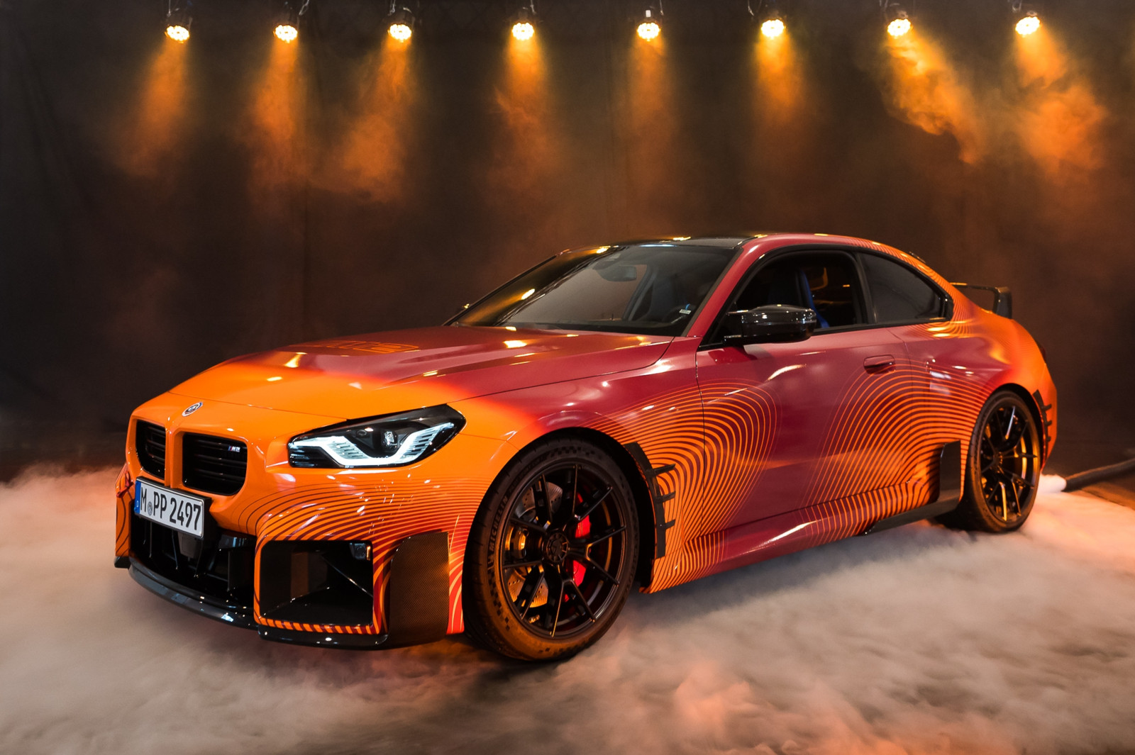 BMW zeigt auf der Essen Motor Show eine Messe-Weltpremiere: den neuen M2 mit Performance Parts. 