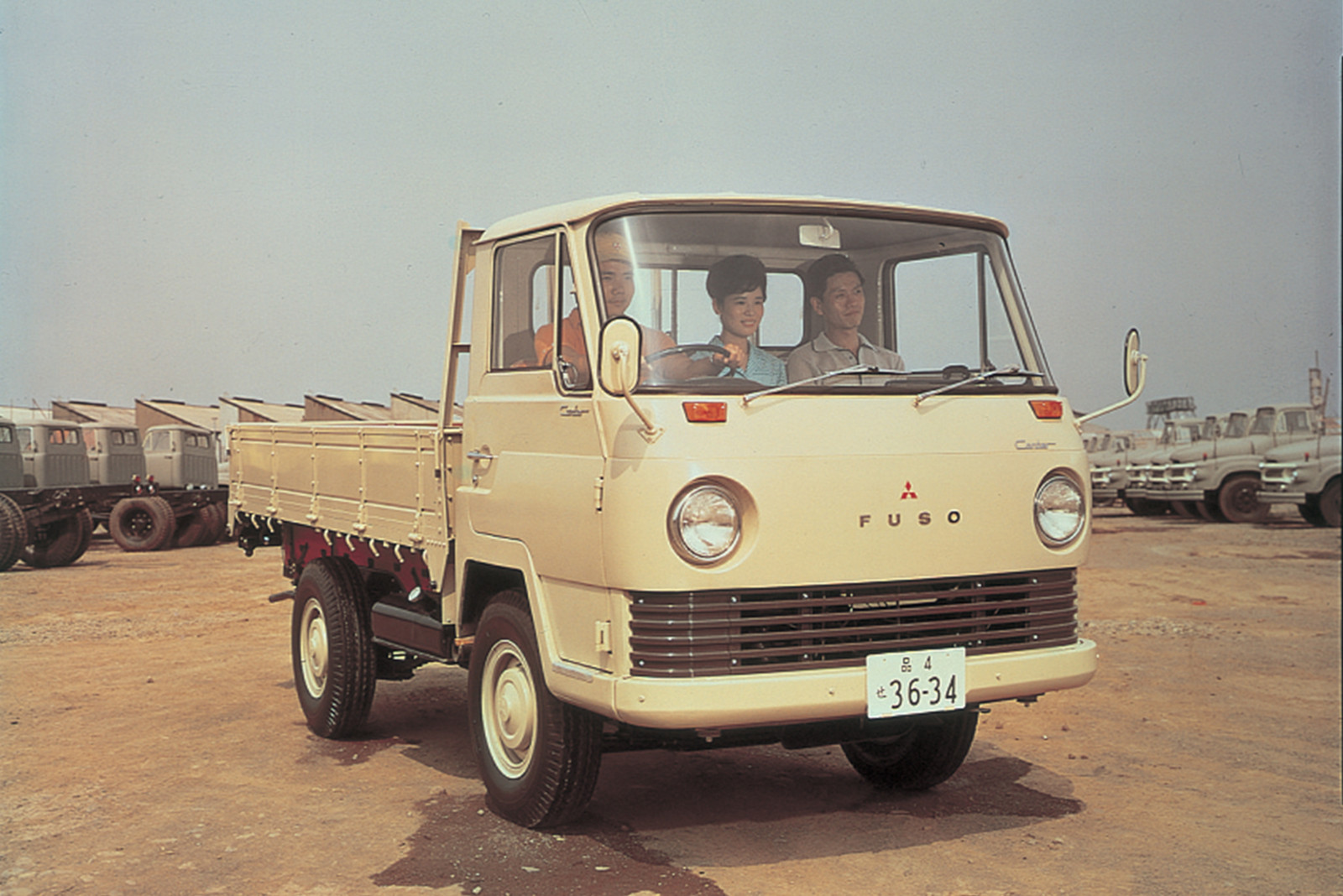 1963 produzierte Fuso die erste Generation des Leicht-Lasters Canter (Modellbezeichnung  T720).