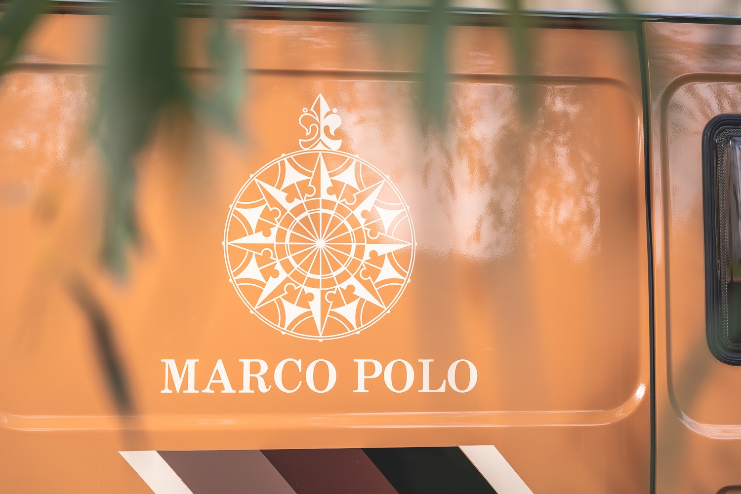Mercedes-Benz erkannte vor 40 Jahren das Potenzial der Wohnmobilisten und schuf die Ausbau-Marke Marco Polo.